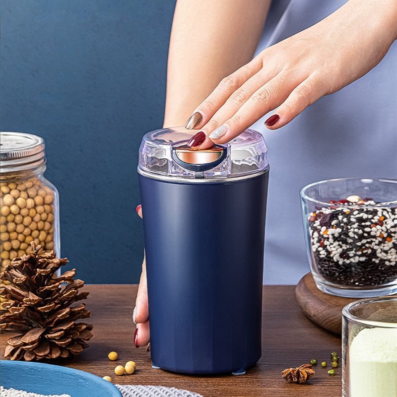 Prepare your food in record time with this electric grinder